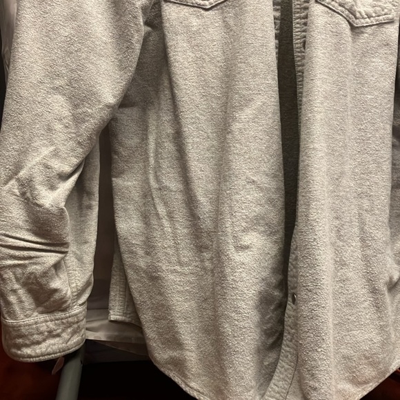 Grizzly Men’s Shirt - Picture 2 of 8